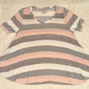 👚 EUC Lane Bryant Swing Top – Women’s 14/16 – Gray Pink Stripe Flowy Tee
